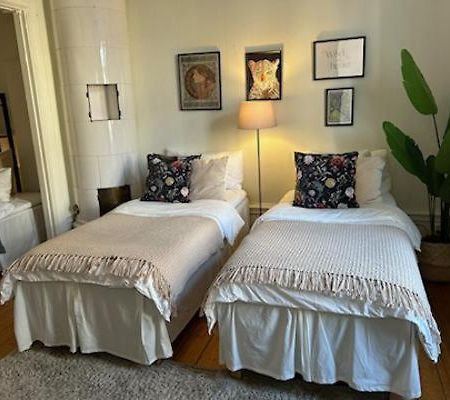 Stockholm Loft Haven 3 Beds In A 1- Bedroom Gem - 917 Ngoại thất bức ảnh
