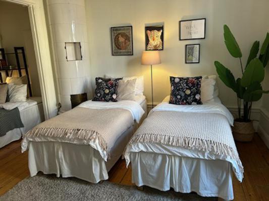Stockholm Loft Haven 3 Beds In A 1- Bedroom Gem - 917 Ngoại thất bức ảnh